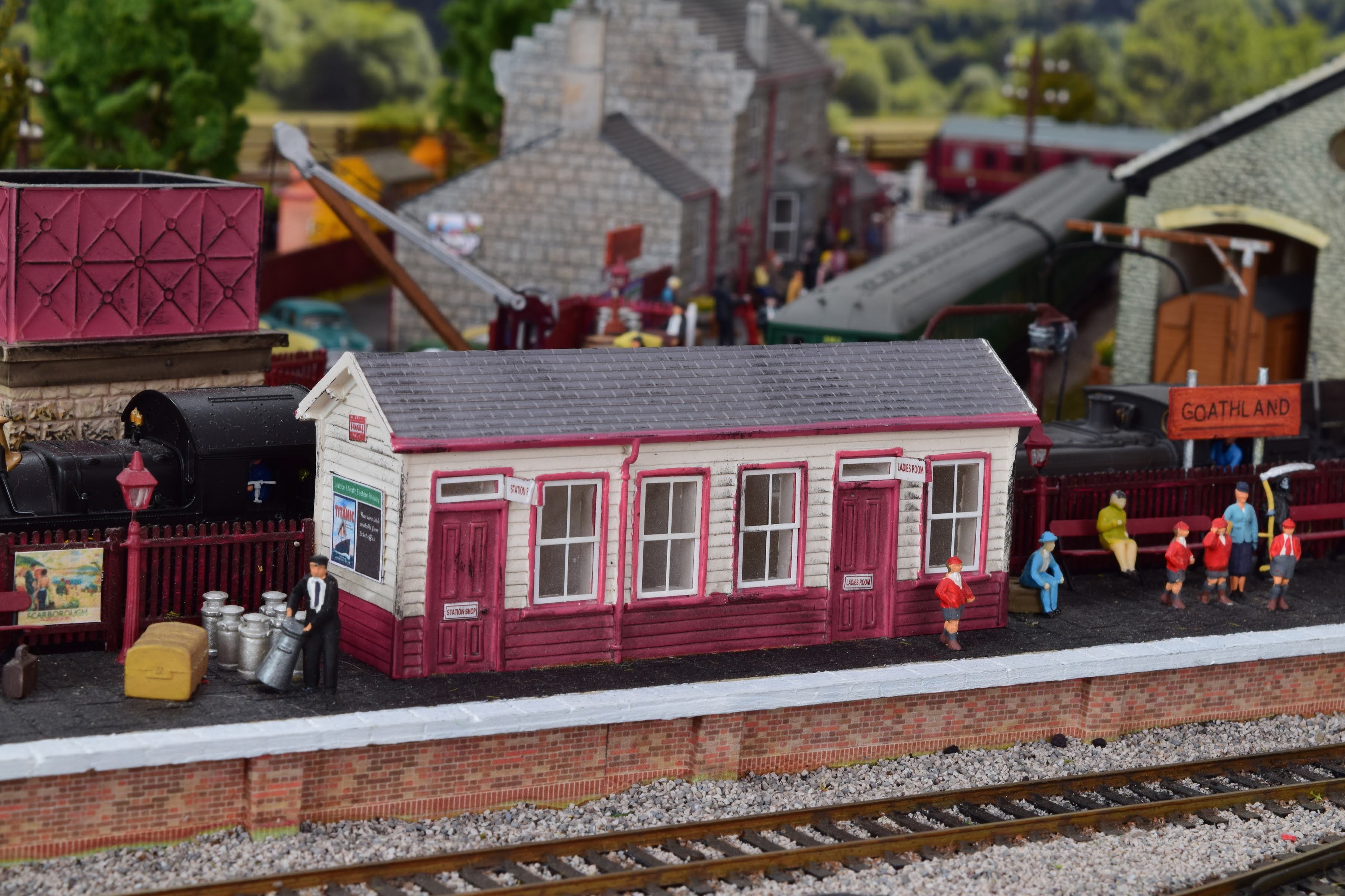 Goathland station shelter